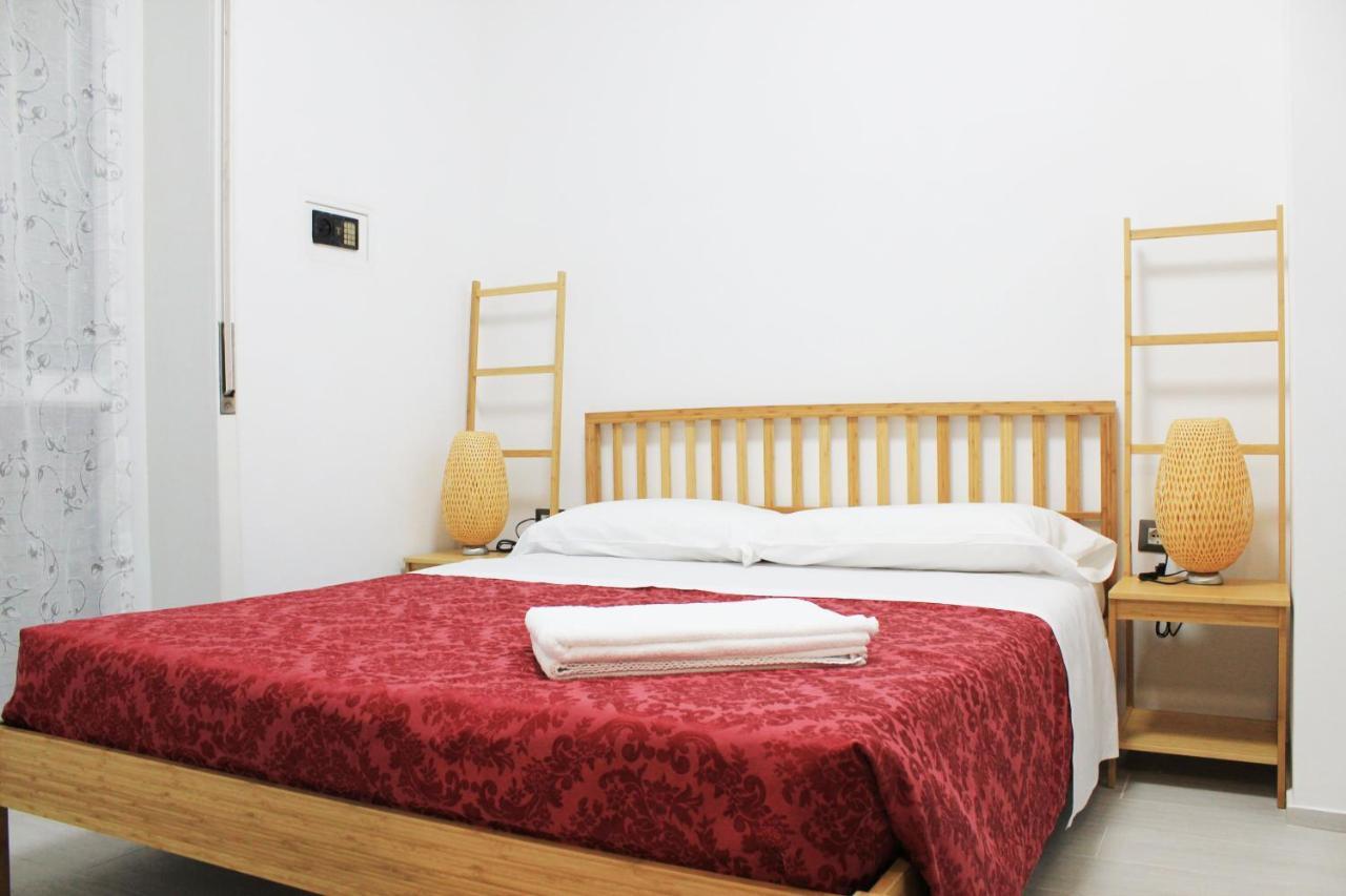 Ferton Apart, Milan